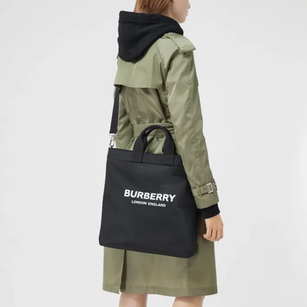 Burberry bag - rep bags