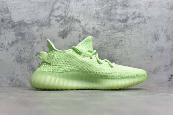 Yeezy shoes - Replica shoes