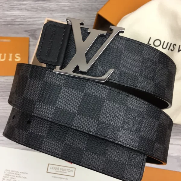 Louis Vuitton belt