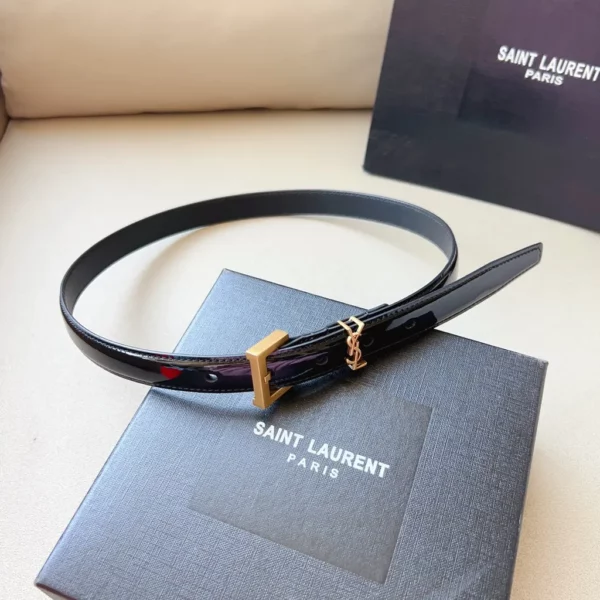 Saint Laurent belt