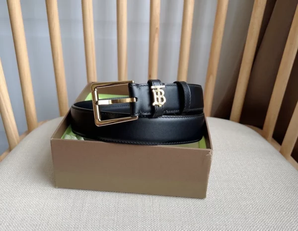 Burberry belt