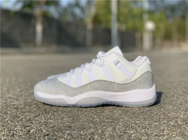 Air Jordan 11 WMNS Metallic Silver - Replica shoes