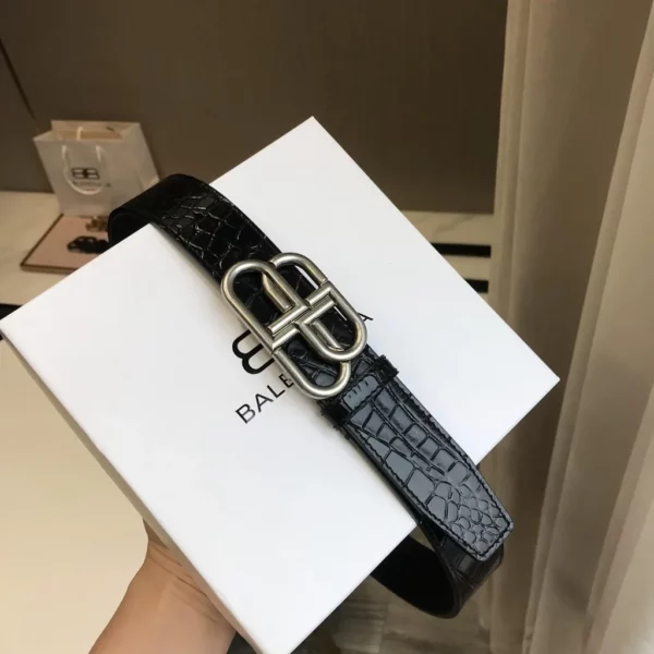 Balenciaga belt