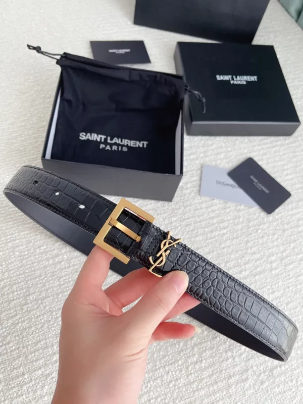 Saint Laurent belt