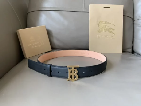 Burberry belt