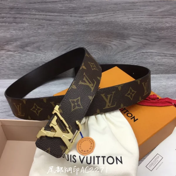 Louis Vuitton belt