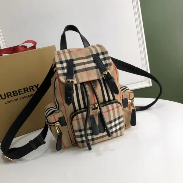 Burberry bag - rep bags