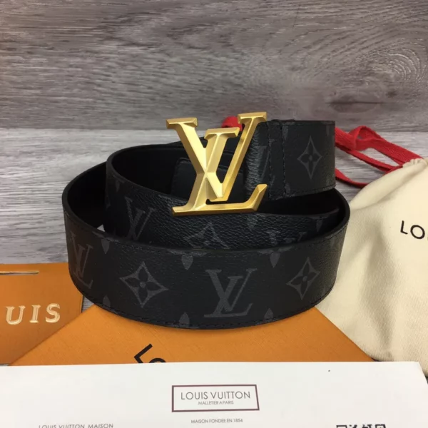 Louis Vuitton belt