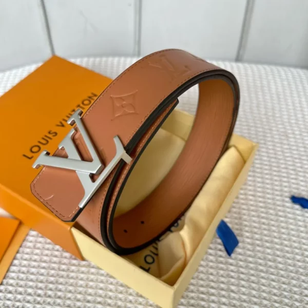 Louis Vuitton belt