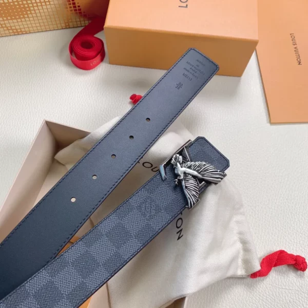 Louis Vuitton belt