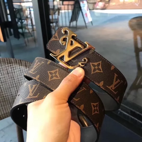 Louis Vuitton belt