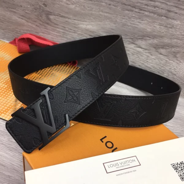 Louis Vuitton belt