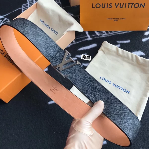 Louis Vuitton belt