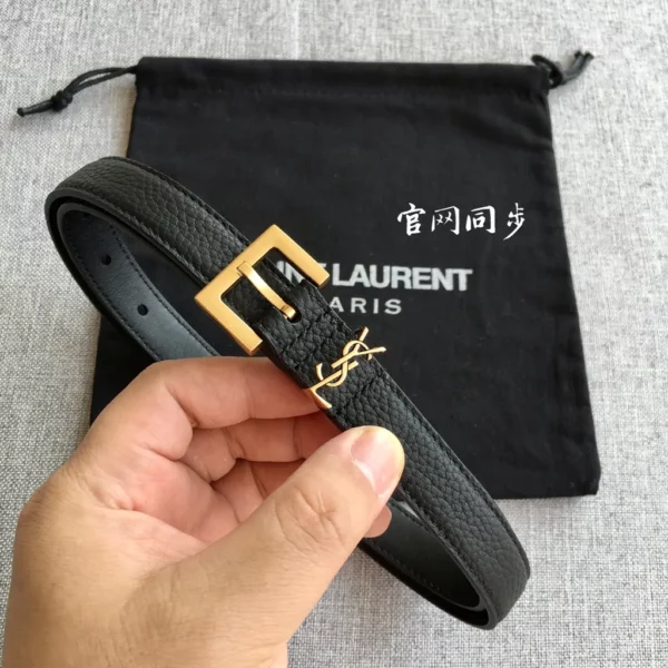 Saint Laurent belt