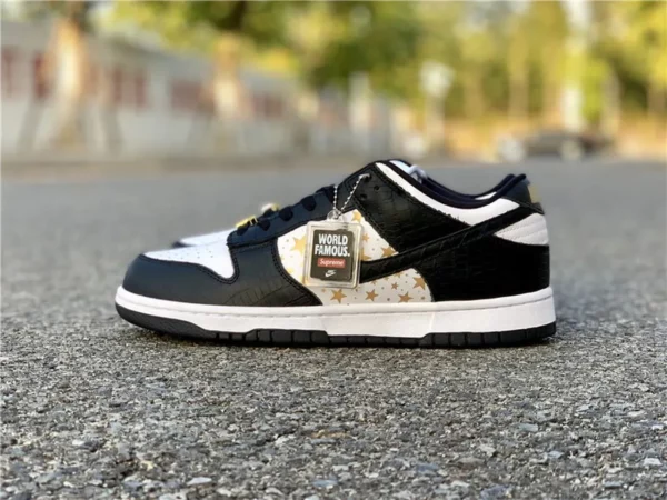 Supreme x Nike SB Dunk Low Black Stars - Replica shoes