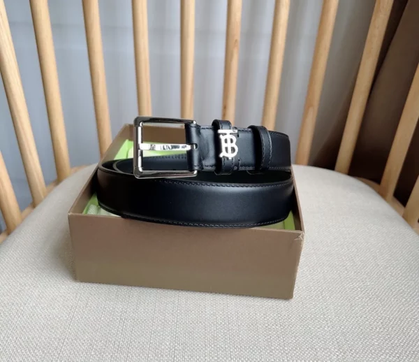 Burberry belt