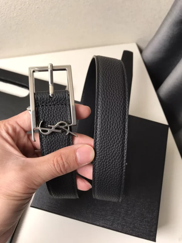 Saint Laurent belt