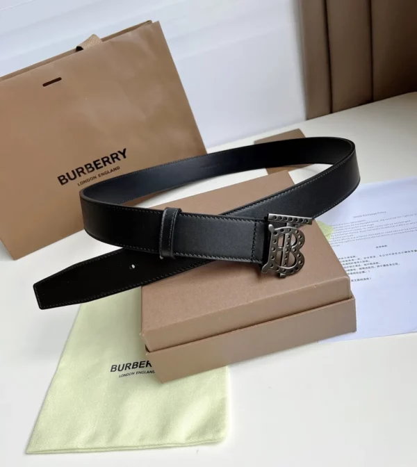 Burberry belt