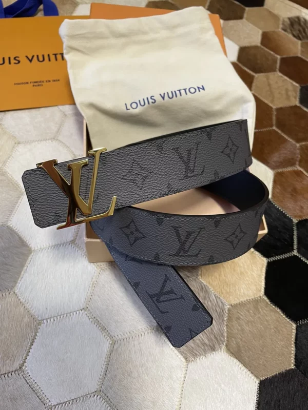 Louis Vuitton belt