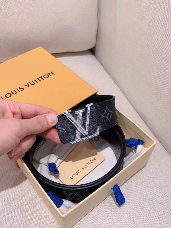 Louis Vuitton belt