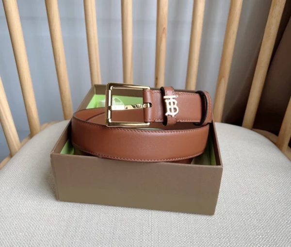 Burberry belt