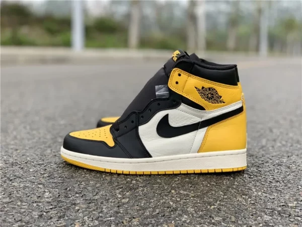 Air Jordan 1 Yellow Toe - 2019-04-21 - Replica shoes