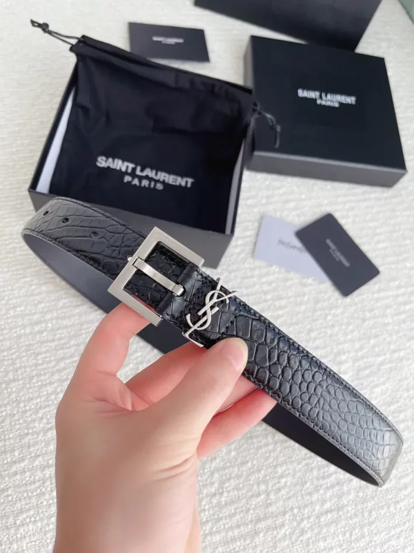 Saint Laurent belt