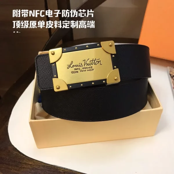 Louis Vuitton belt