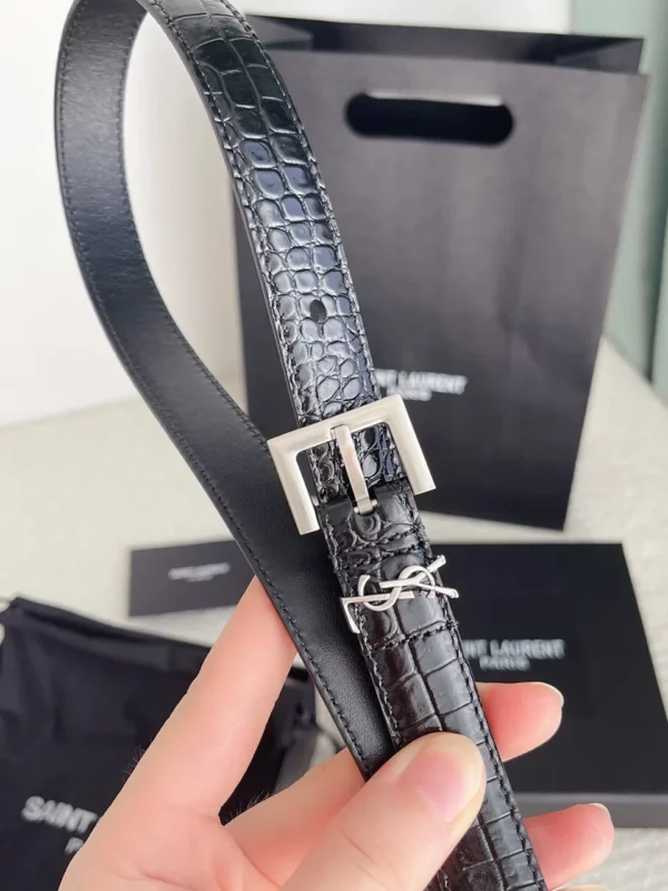 Saint Laurent belt