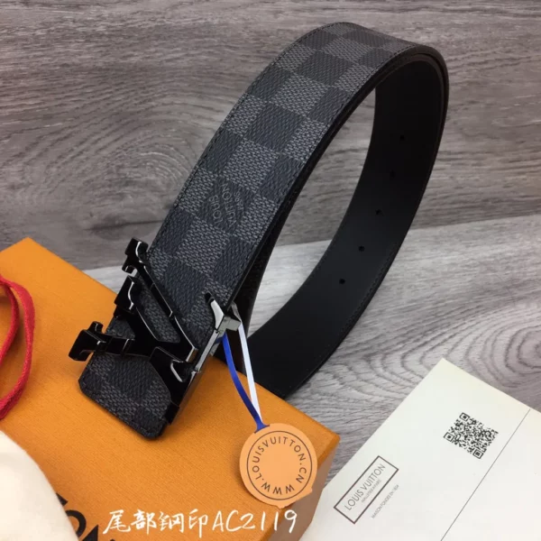 Louis Vuitton belt