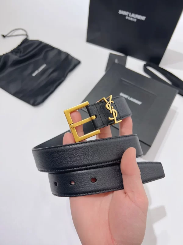 Saint Laurent belt