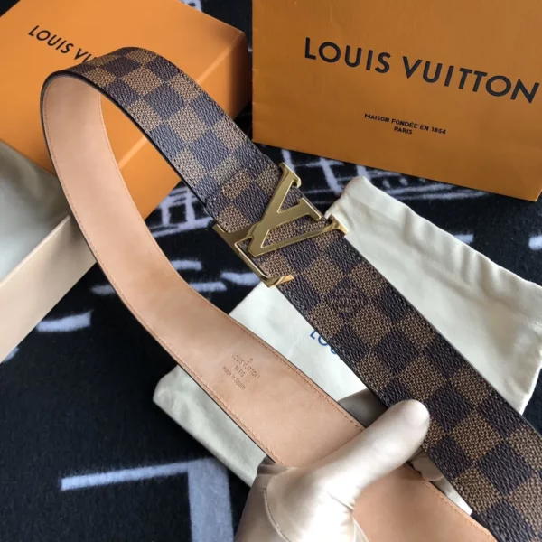 Louis Vuitton belt