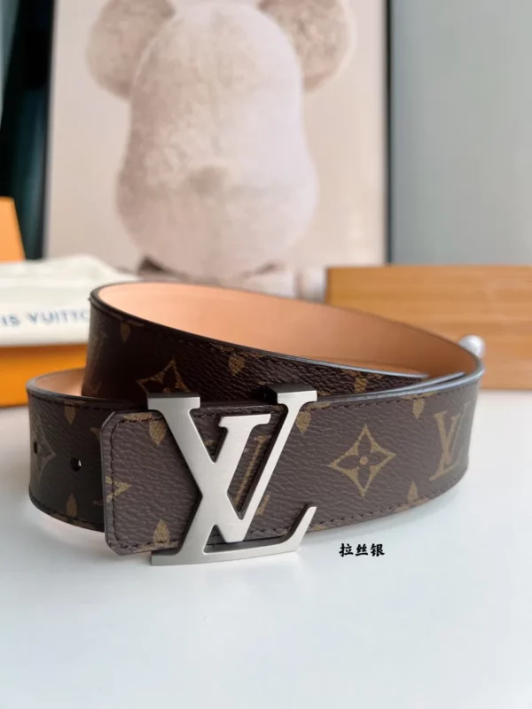 Louis Vuitton belt