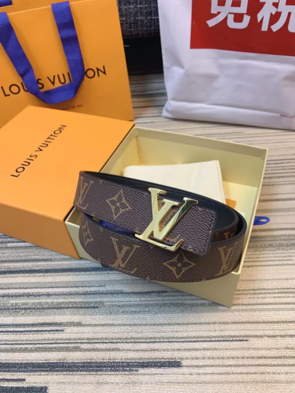 Louis Vuitton belt