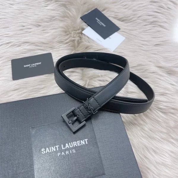 Saint Laurent belt