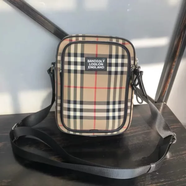 Burberry bag - rep bags