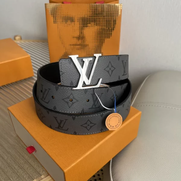 Louis Vuitton belt