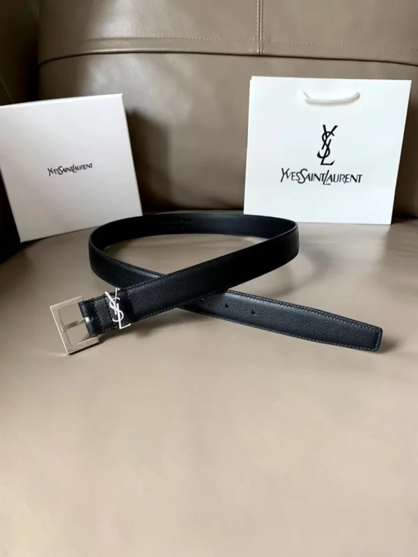 Saint Laurent belt