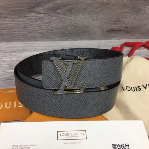 Louis Vuitton belt