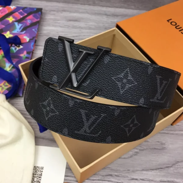 Louis Vuitton belt