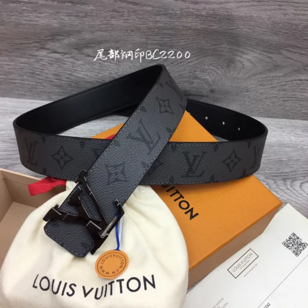 Louis Vuitton belt