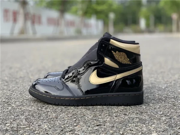 Air Jordan 1 High OG BlackMetallic Gold - Replica shoes