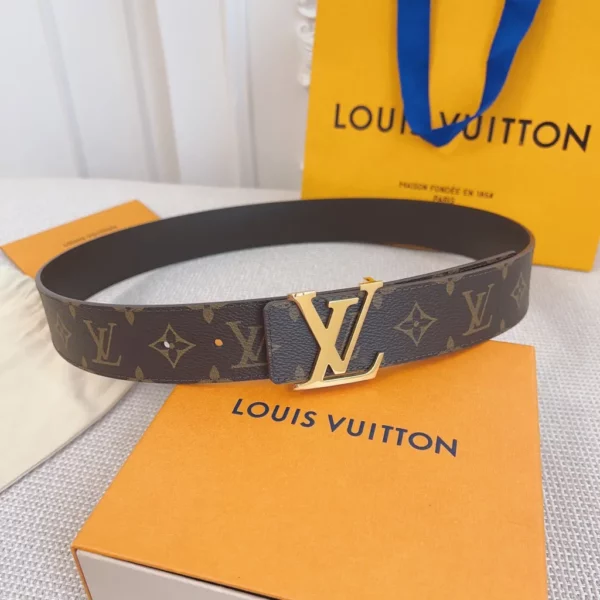 Louis Vuitton belt