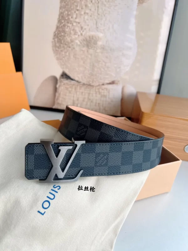 Louis Vuitton belt