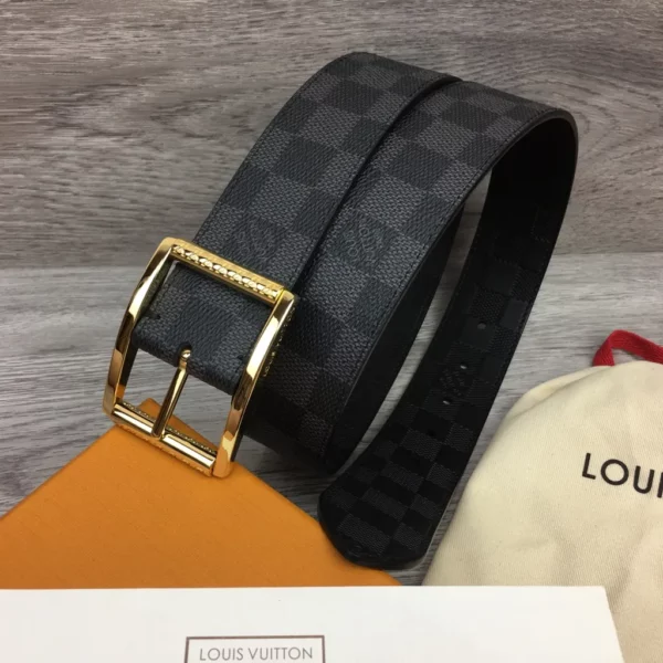 Louis Vuitton belt