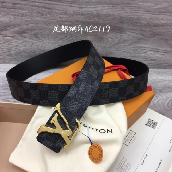 Louis Vuitton belt