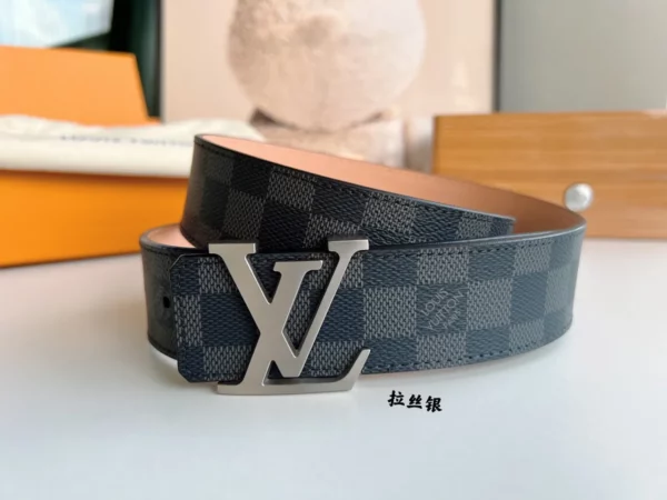 Louis Vuitton belt