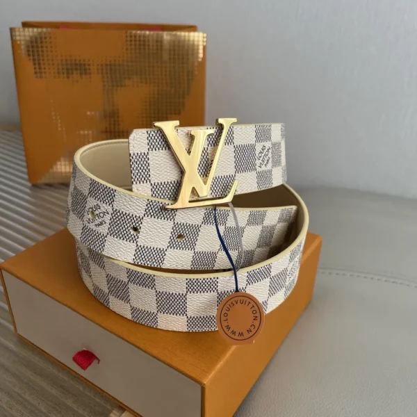 Louis Vuitton belt