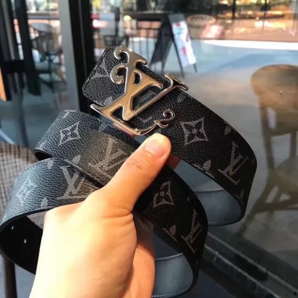 Louis Vuitton belt