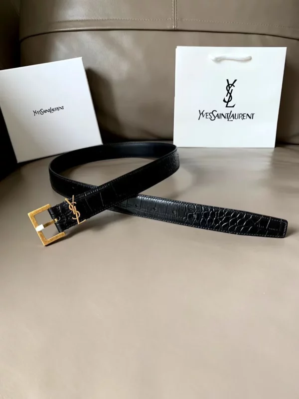 Saint Laurent belt